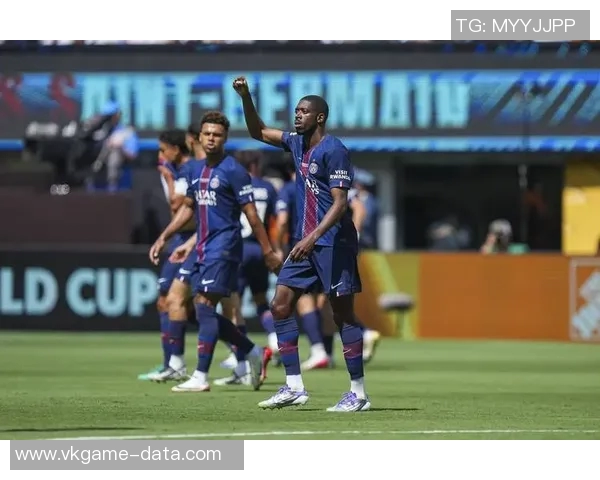 英超历史冷门巴黎圣日耳曼大胜尤文图斯引发全场沸腾