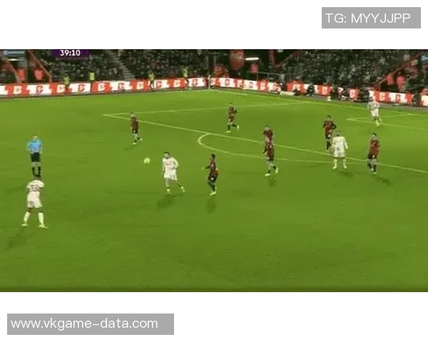 英超惊现冷门莱比锡补时绝杀热刺全场沸腾