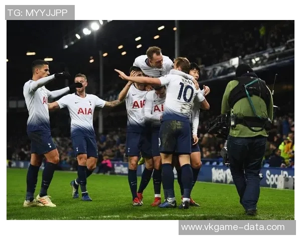 欧联杯惊现冷门曼城逆转波尔图乌龙球成关键瞬间