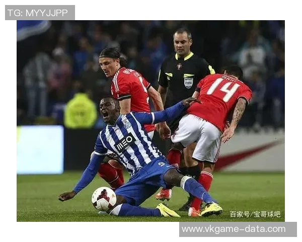 国王杯精彩对决波尔图与本菲卡战成平局引发全场热议